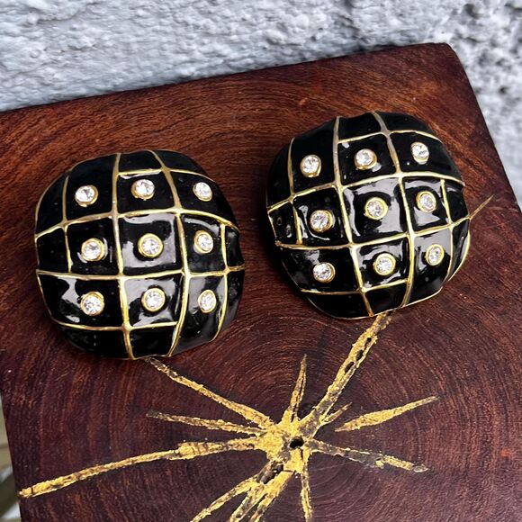 90s Large Black Enamel and Gold Clip On Earring Womens Vintage Statement Jewelry - Picture 2 of 10